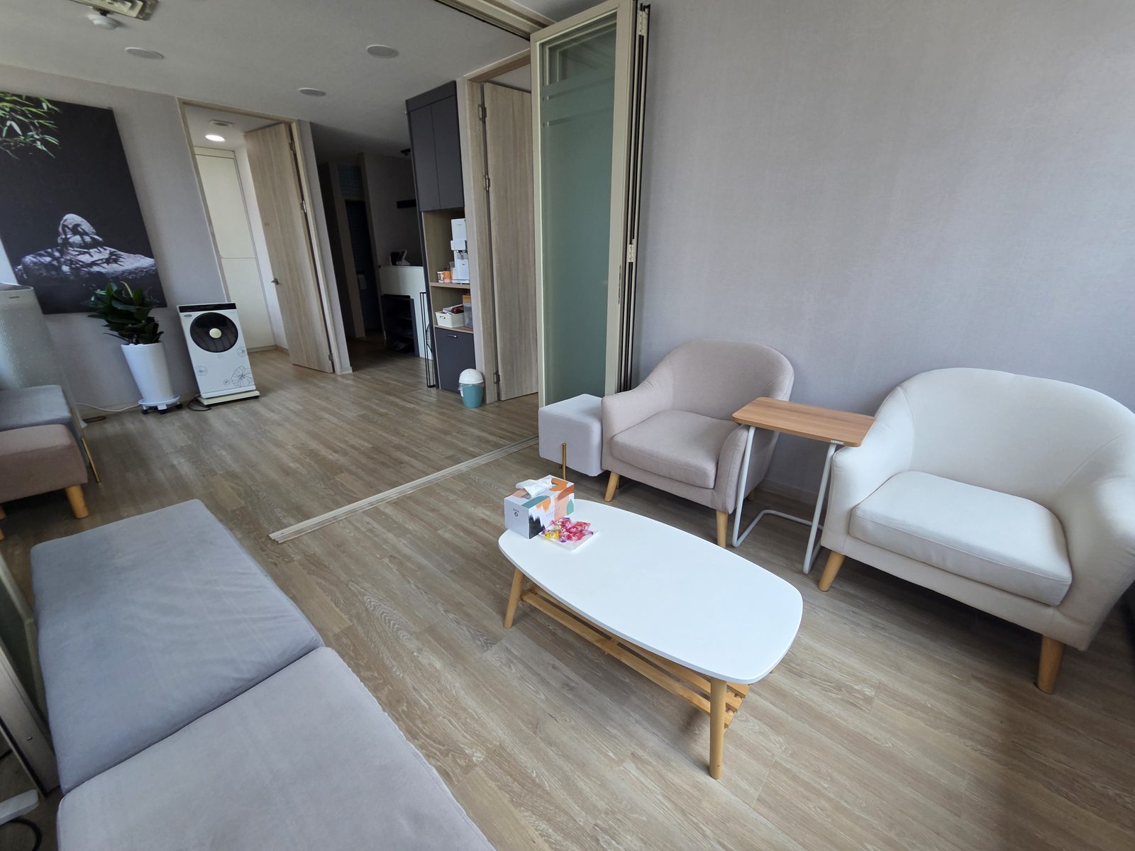 사람과성장 코칭심리상담 강남서초본원 입구 안내판
