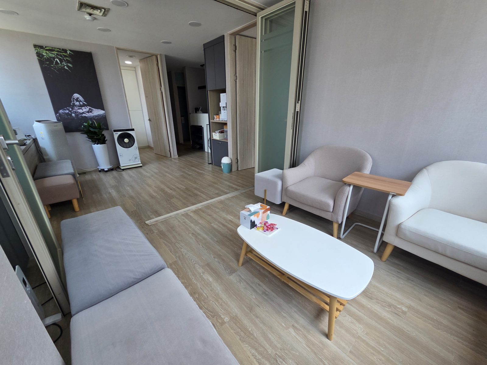 사람과성장 코칭심리상담 강남서초본원 입구 안내판